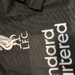 Liverpool 21/22 Goalkeeper Jersey photo review