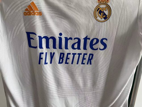 Player Version Real Madrid 21/22 Home Authentic Jersey photo review